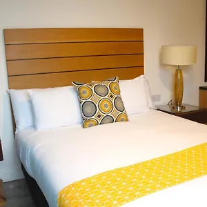 https://maze-apartments-and-rooms.yorkshirehotels.net